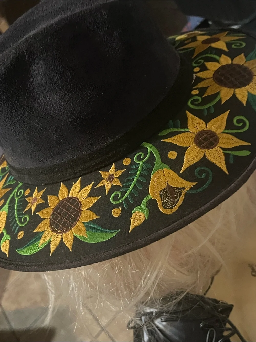 Embroidered Black Sunflower Wide-Brim Hat